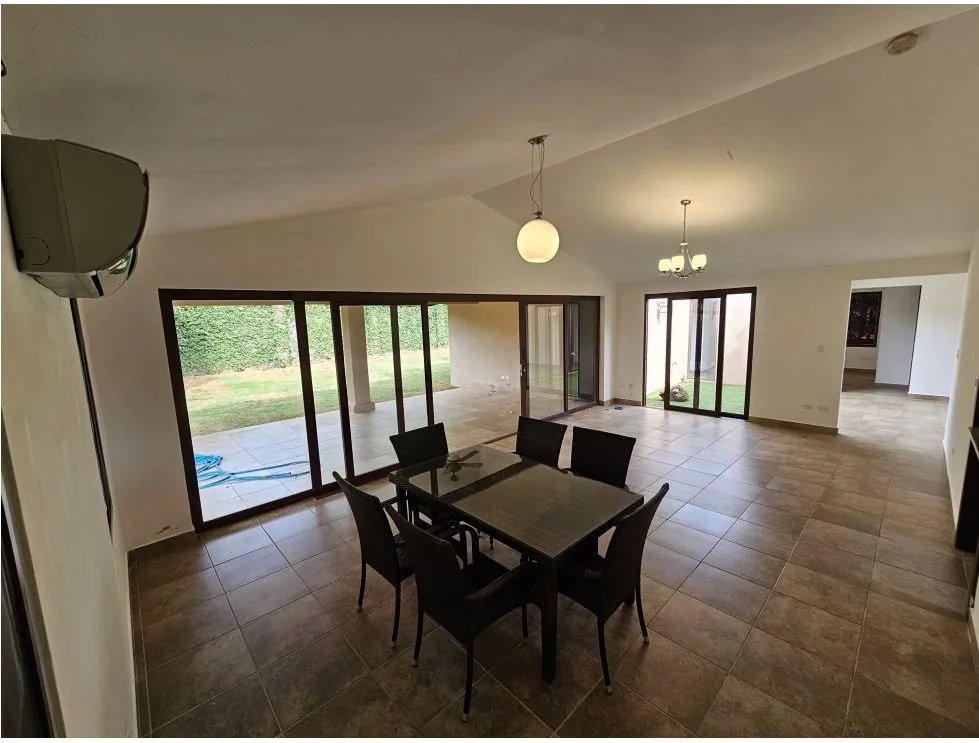Alquiler/venta de casa en residencial cubitá, chitré