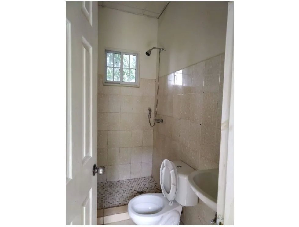Venta de terreno con casa en cantarrana, chitré
