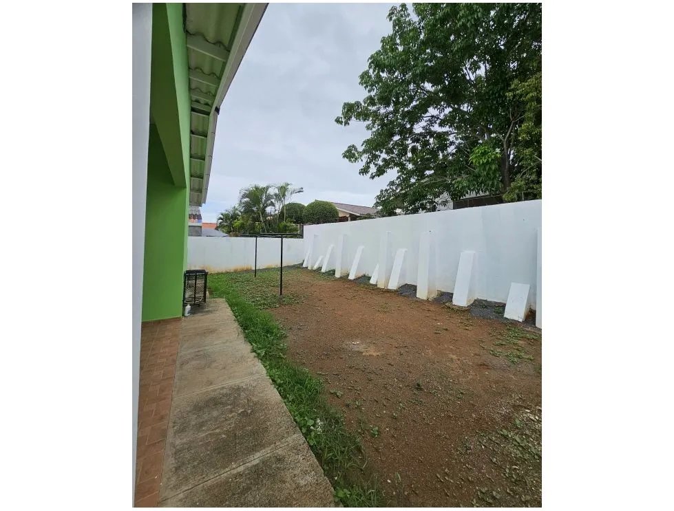 Alquiler de casa amoblada en brisas de guayacanes, chitré