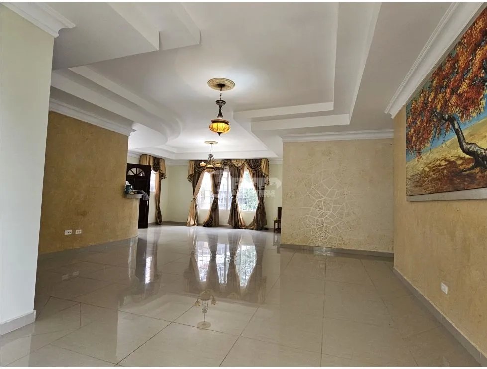 Venta de casa con piscina en calle jesús nazareno, chitré
