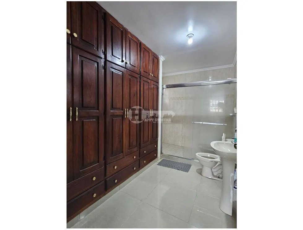 Venta de casa con piscina en calle jesús nazareno, chitré