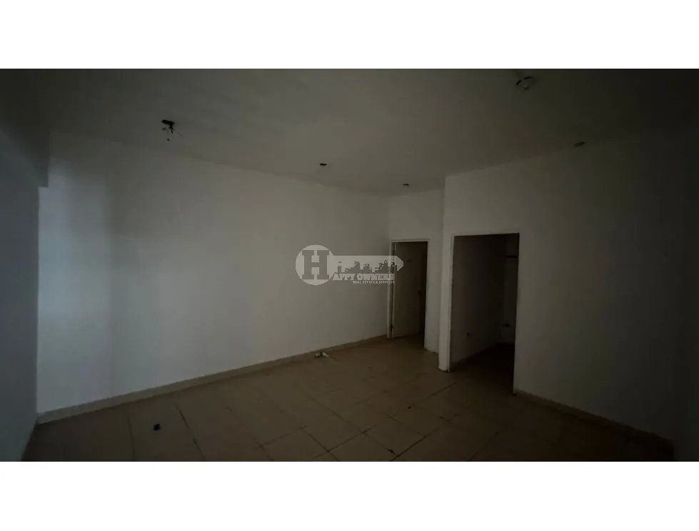 Se alquila local comercial en albrook