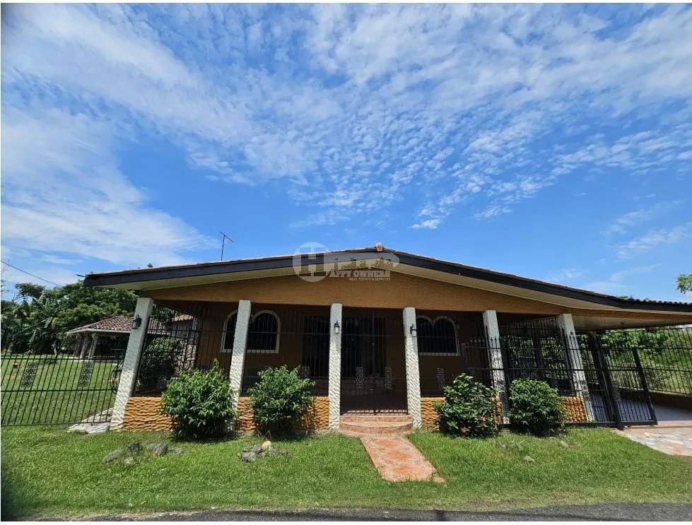 Venta/alquiler de casa en las tablas