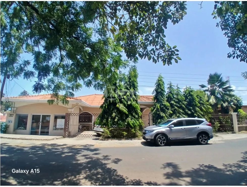 Venta de casa en urbanizacion el vigía, chitré