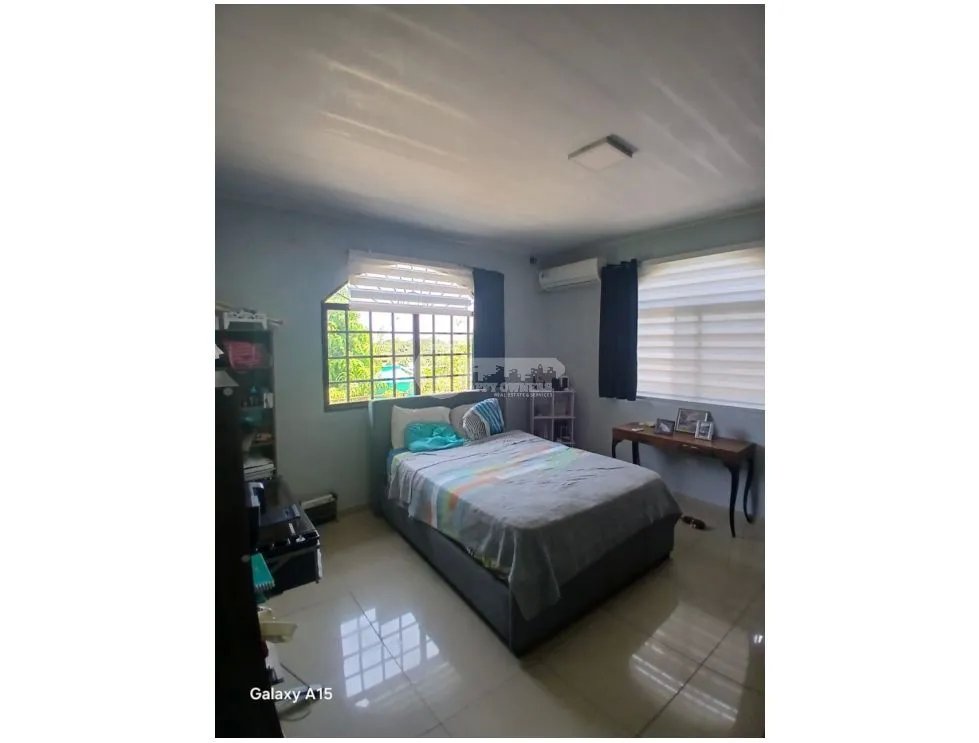 Venta de casa en urbanizacion el vigía, chitré