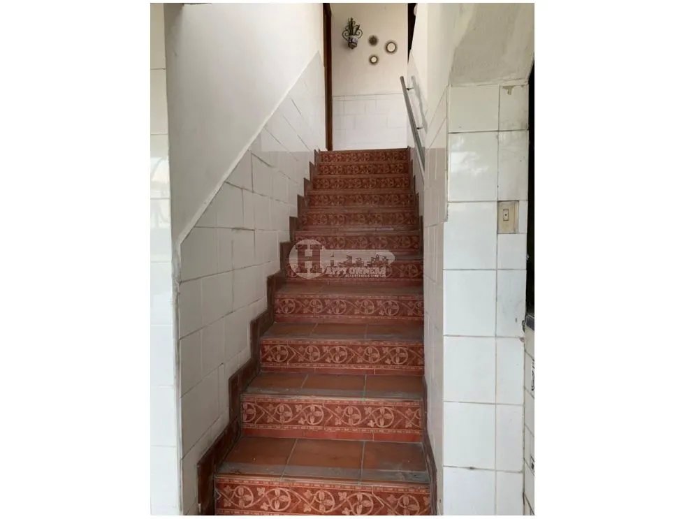 Se vende casa tipo chalet en betania