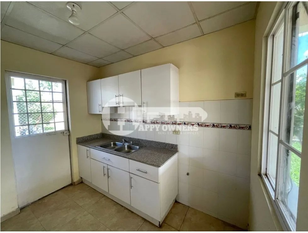 Se vende casa en mirador del bosque
