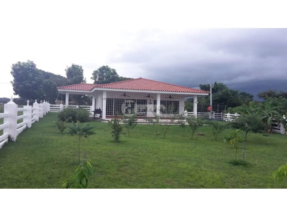 Se vende casa n°91 en ph la colonia, chame