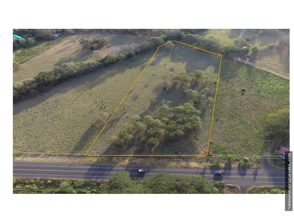 Venta de terreno frente a vía principal, guararé, los santos.