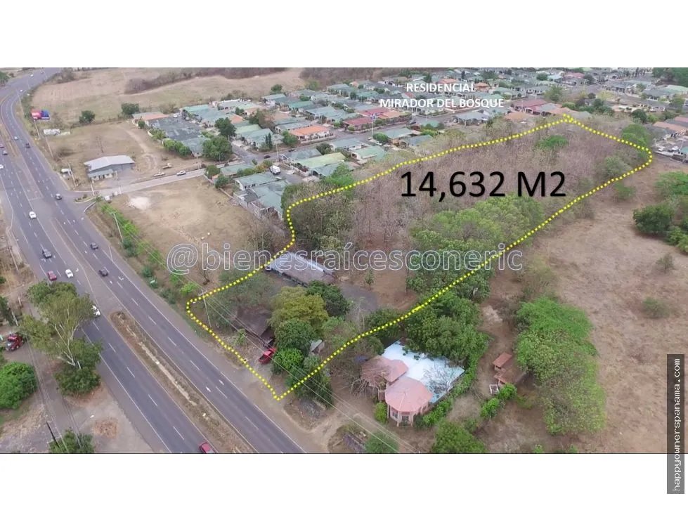 Venta de finca de 1.4 hectáreas en las tablas