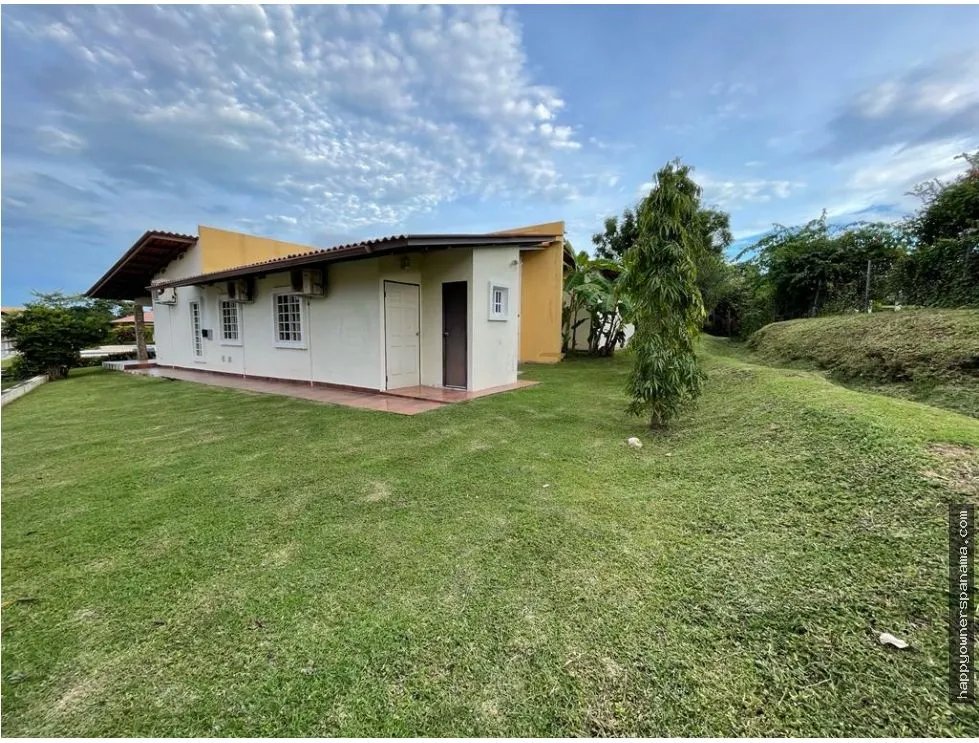 Venta de villa campestre en brisas de lajas, chame.