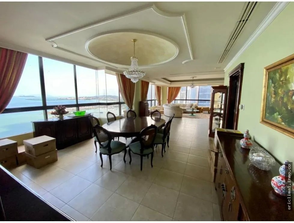 Venta de apartamento en ph condesa del mar, avenida balboa, panamá.