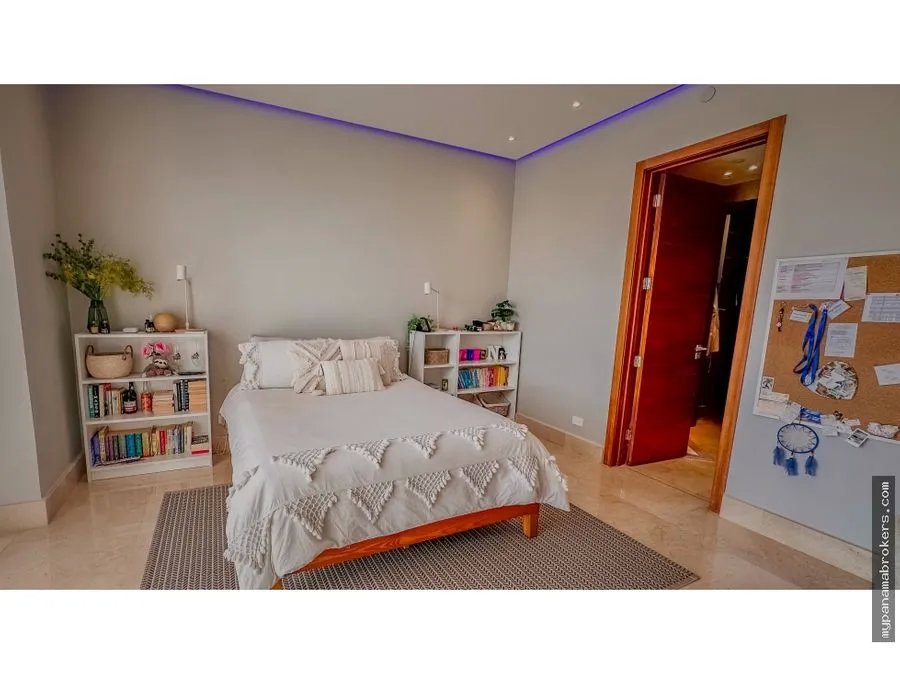Se vende apartamento en crescent lane, santa maría