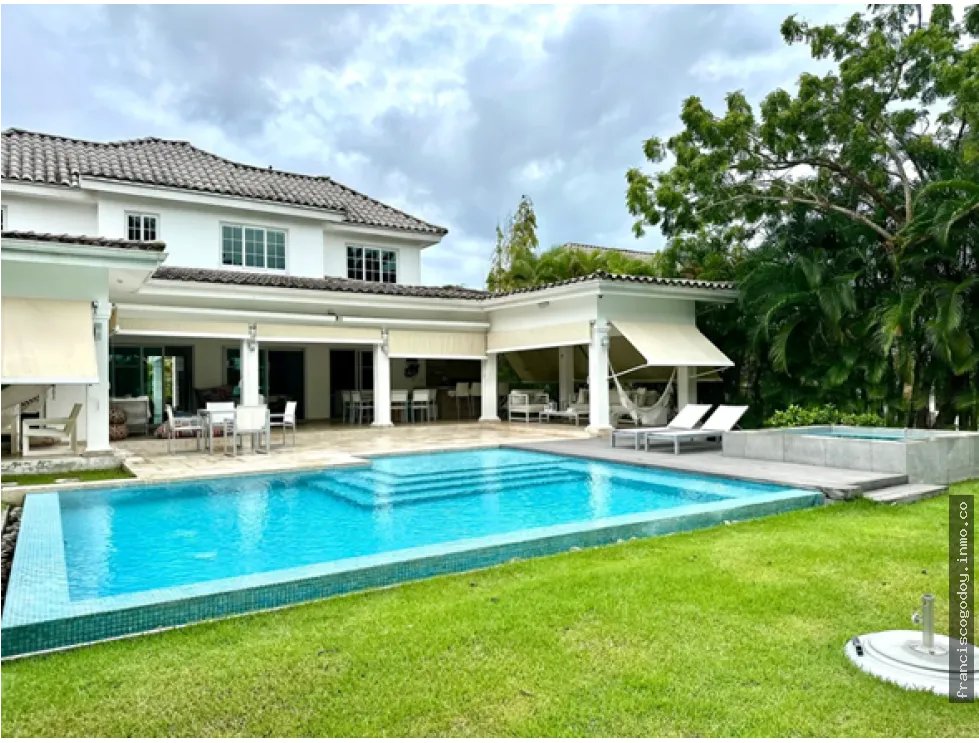 Casa en venta en bijao