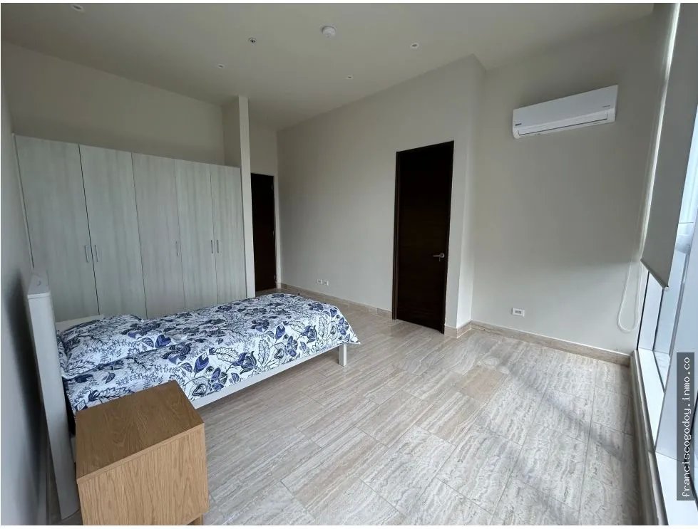 Venta de apartamento en costa del este
