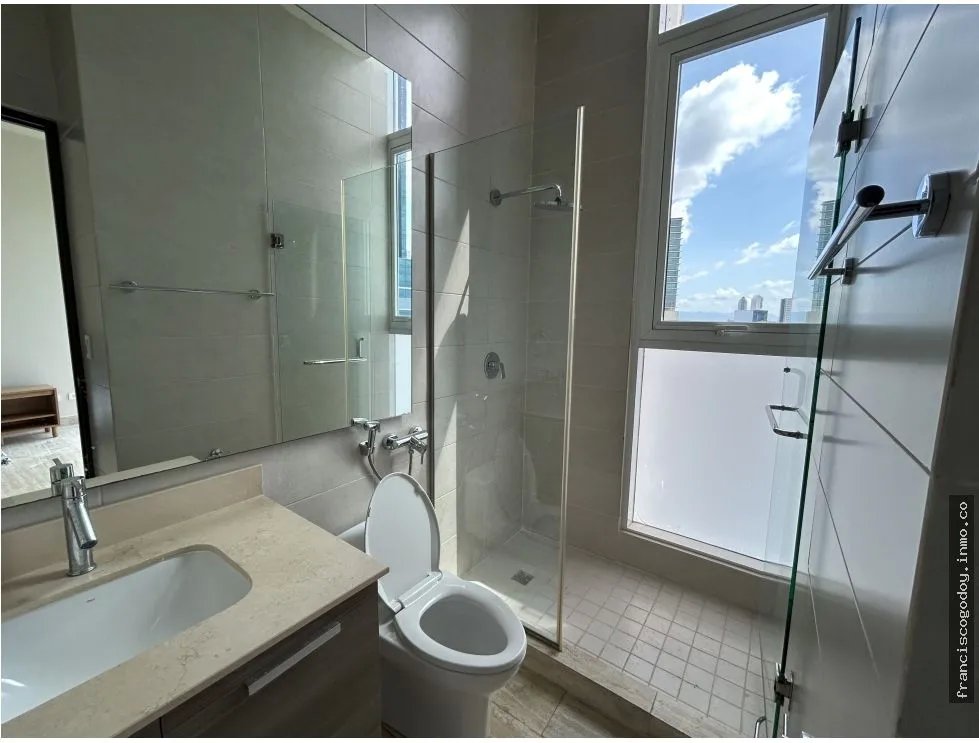 Venta de apartamento en costa del este