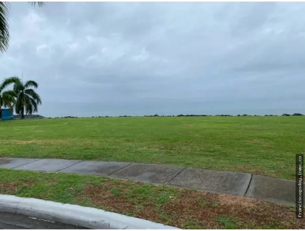 Venta de terreno en ocean reef islands