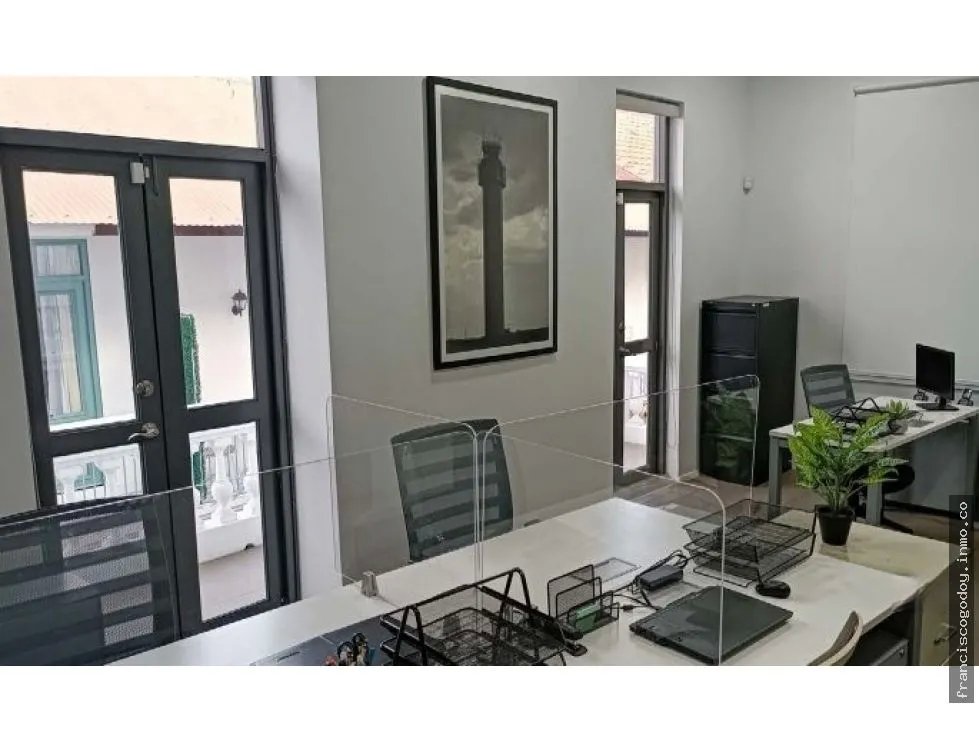 Edificio en venta en el corazón del casco antiguo