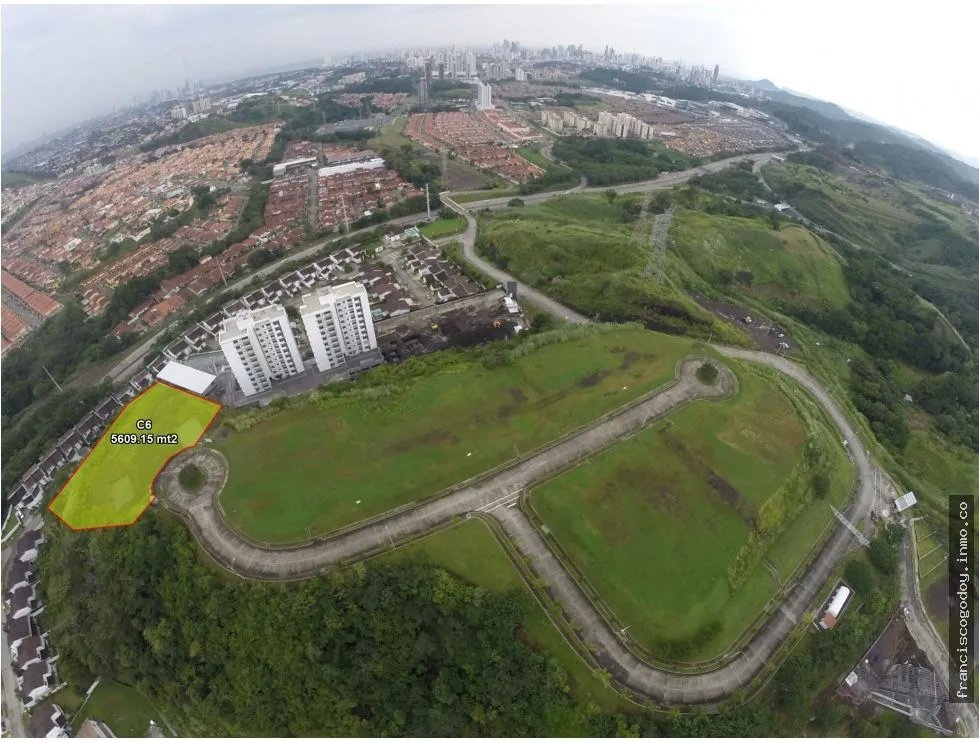 Terreno en venta  condado del rey