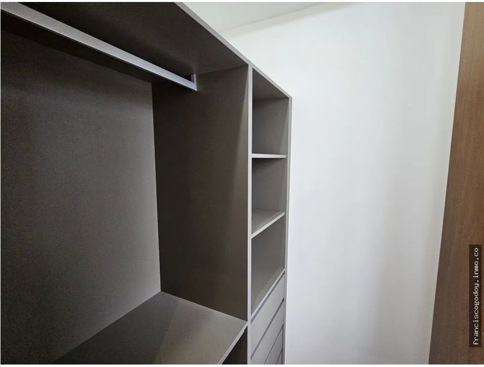 Apartamento en venta en el casco antiguo, santa familia