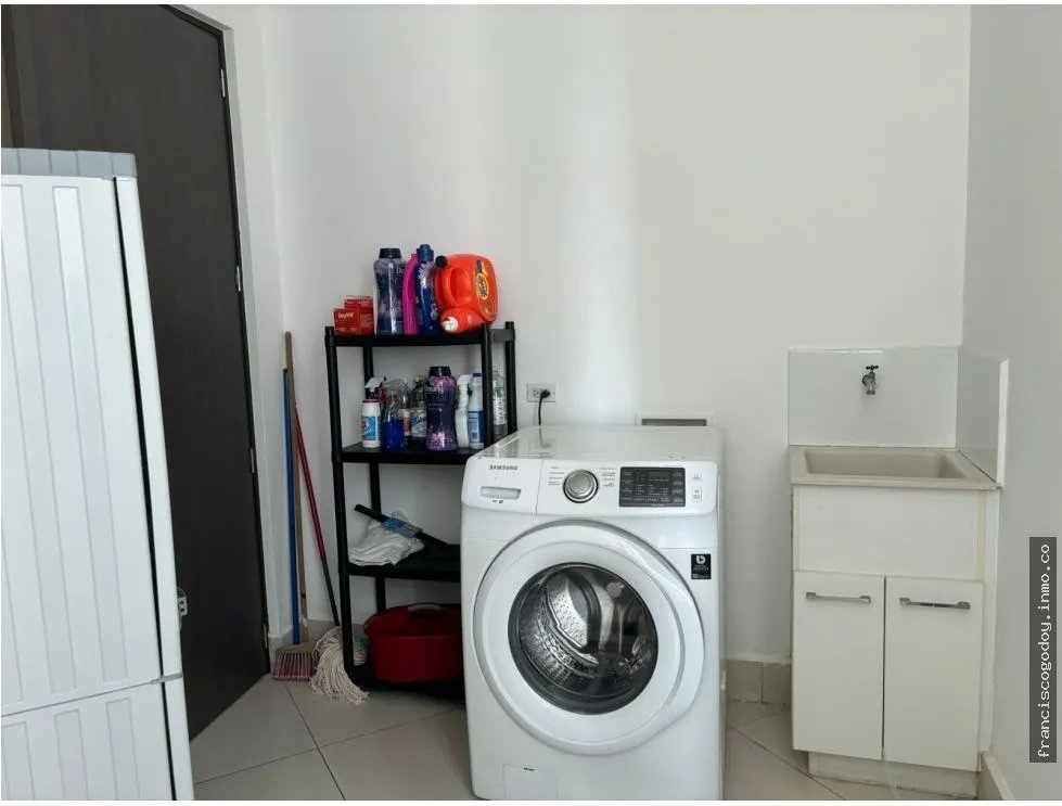 Alquiler apartamento amoblado en ph castellammare, costa del este
