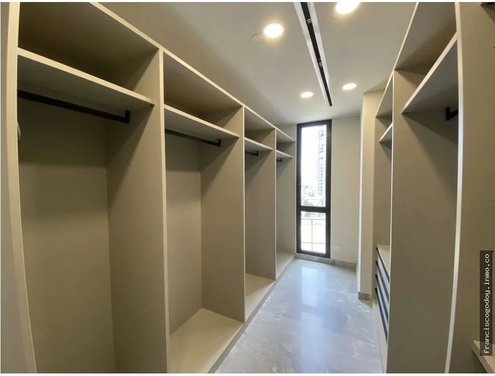 Apartamentos de lujo frente al pacífico, costa del este