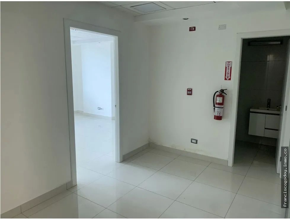 Oficinas en alquiler en un hub estratégico en vía israel
