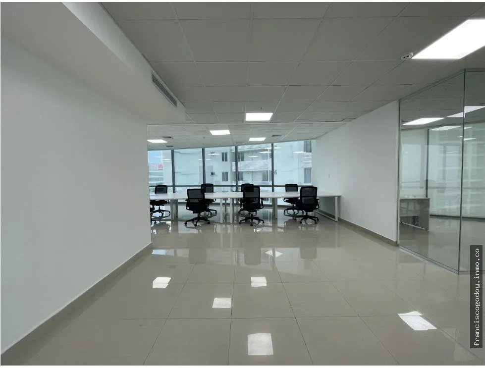 Alquiler de oficina en el financial park, costa del este