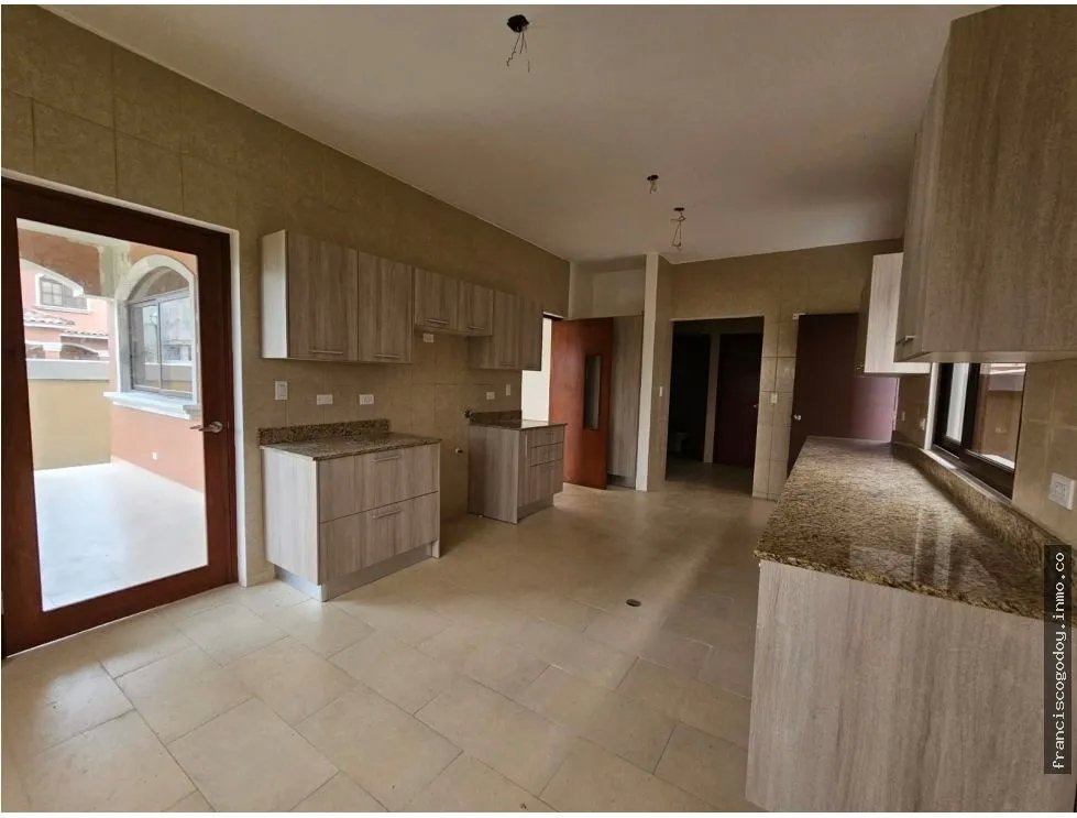 Casa en venta en el doral, costa sur