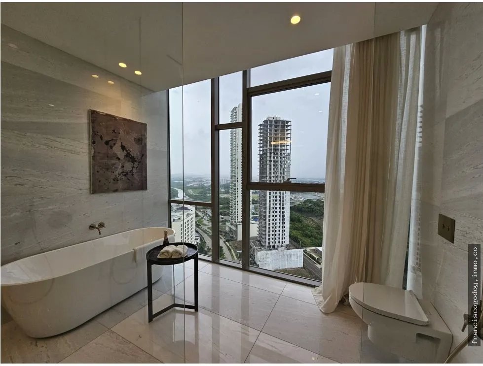 Apartamento en venta la maison by fendi casa en santa maría