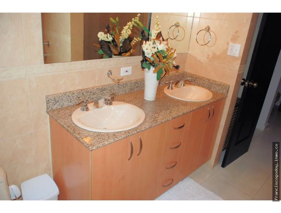 Se vende casa en villa valencia, costa sur