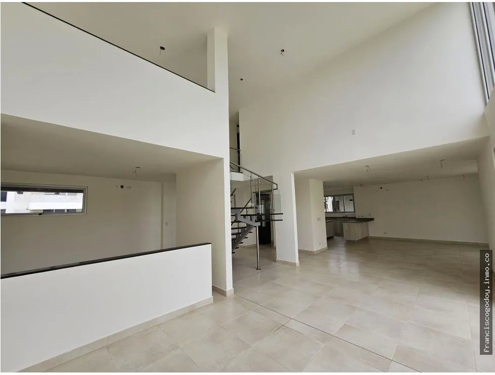 Venta de casa en villa sur, costa sur