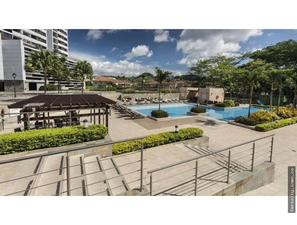 Venta de apartamento en condado del rey