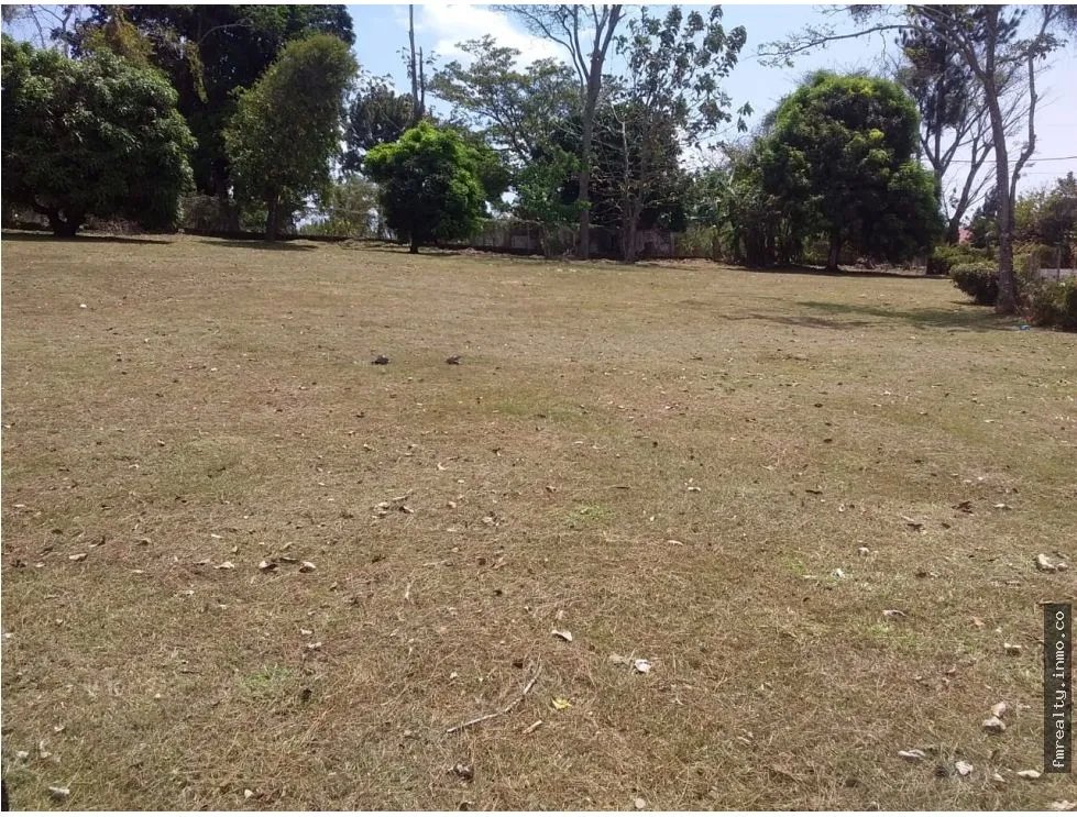 Venta de terreno en altos del maría