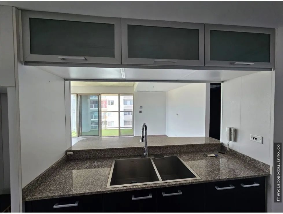 Se vende apartamento en ph woodlands, panamá pacífico