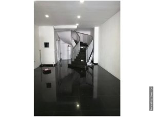 141175 - Obarrio - commercials - ph atrium