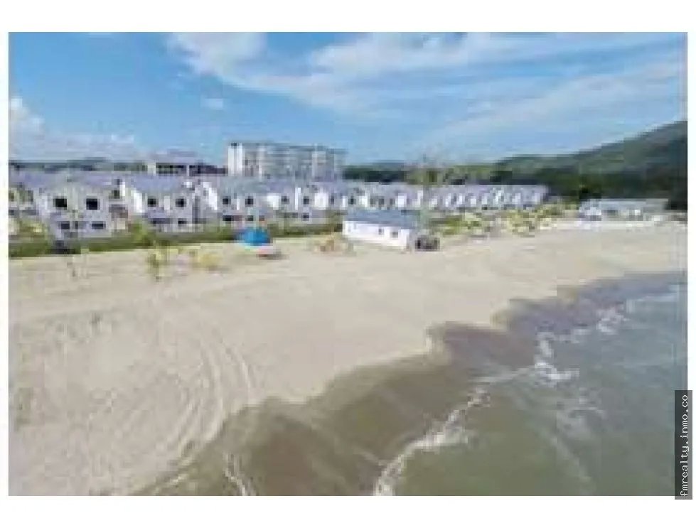 Se vende apartamento en playa dorada