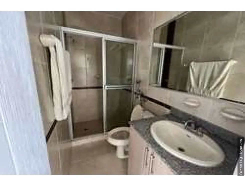 Se vende apartamento en playa dorada