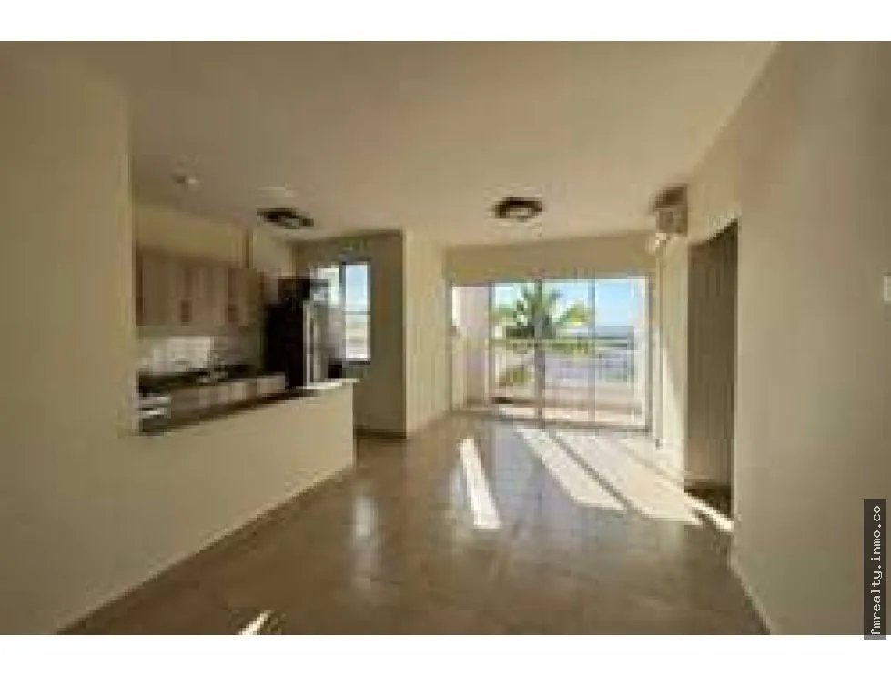 Se vende apartamento en playa dorada