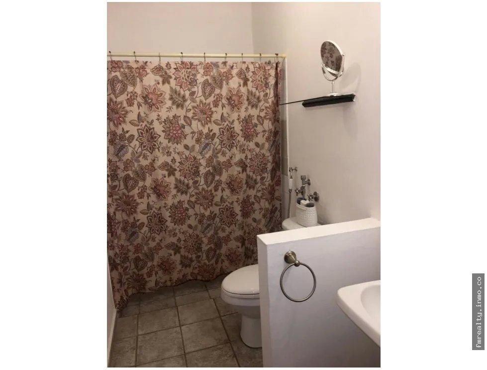 Se alquila apartamento en casco viejo fg