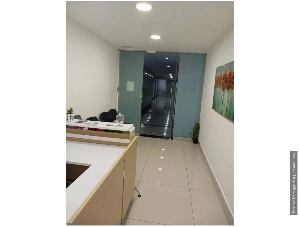 Alquiler de oficina en ave. balboa