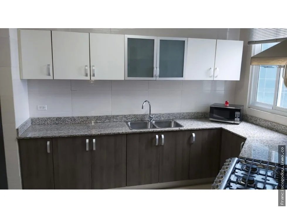 Venta de apartamento en costa del este