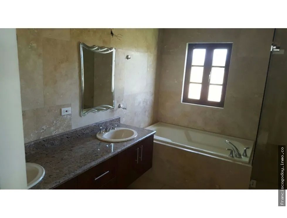 Venta de casas adosadas en vista mar