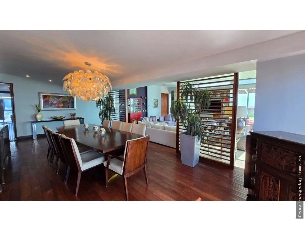 Venta de penthouse en punta pacífica