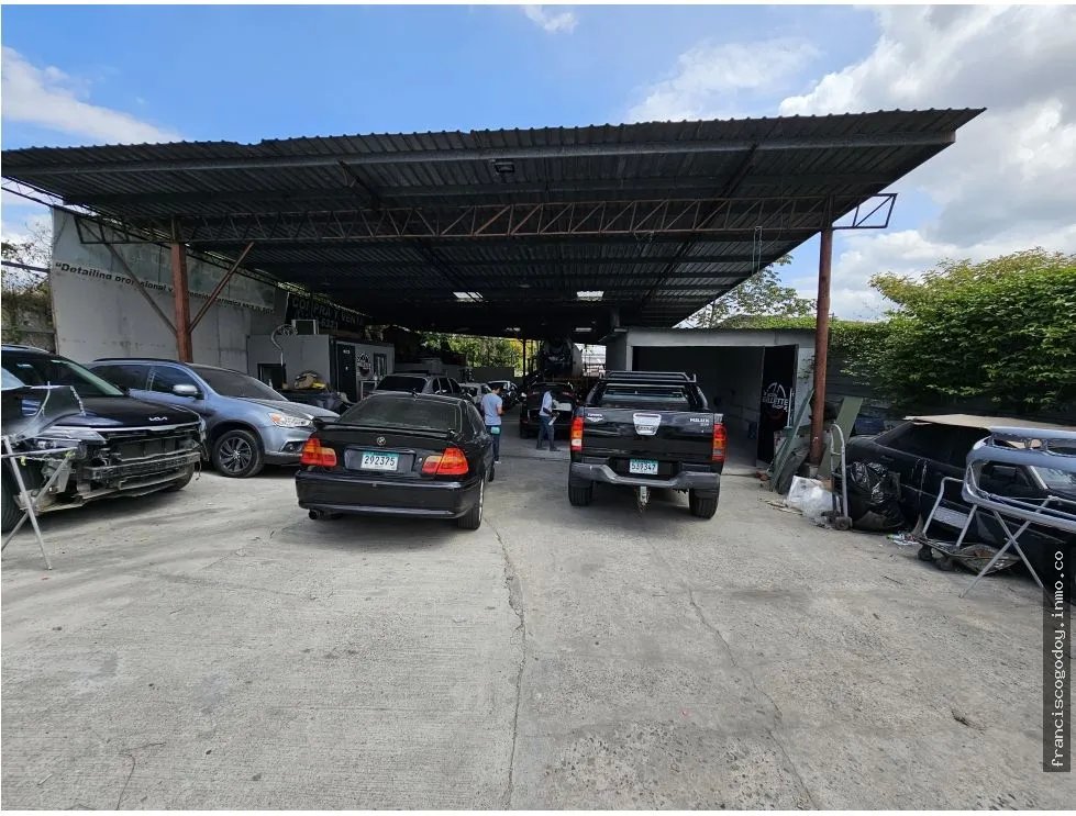 Amplia galera comercial en venta llano bonito