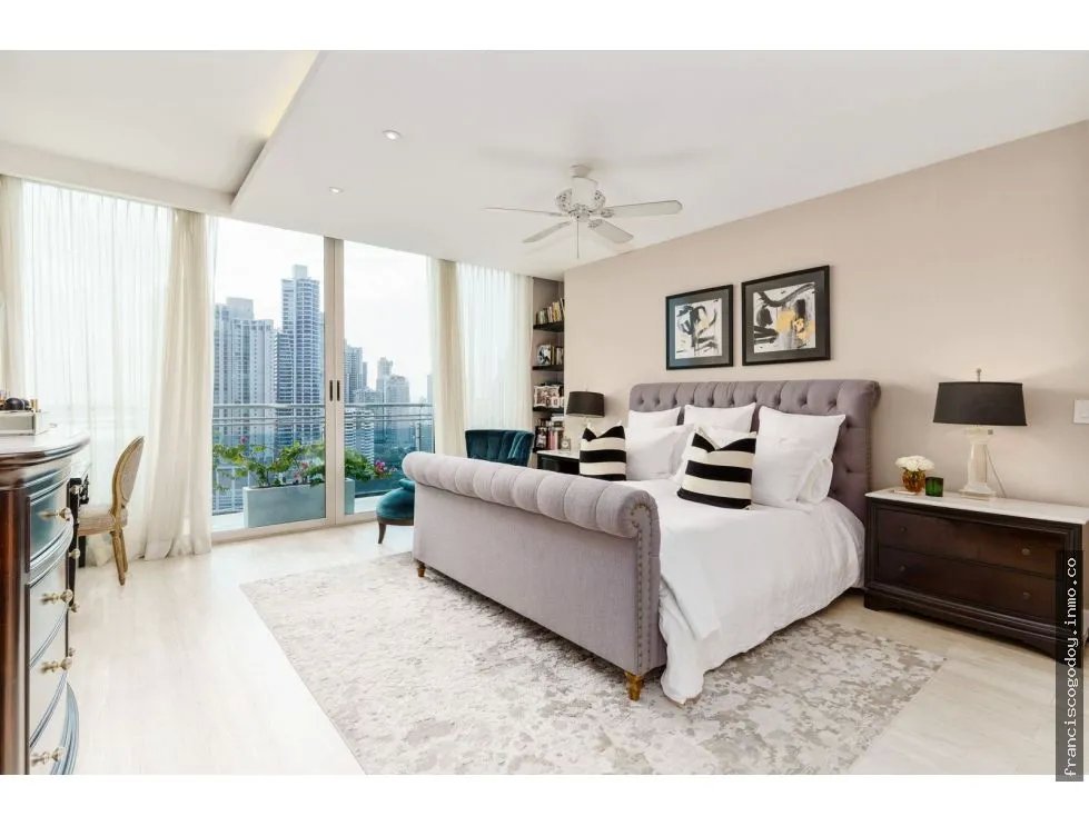 Apartamento atípico en venta en punta pacífica