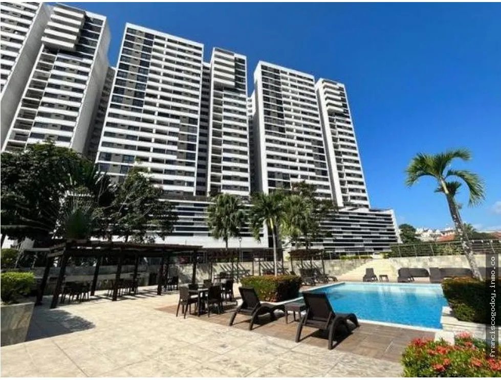 Venta de apartamento en condado del rey