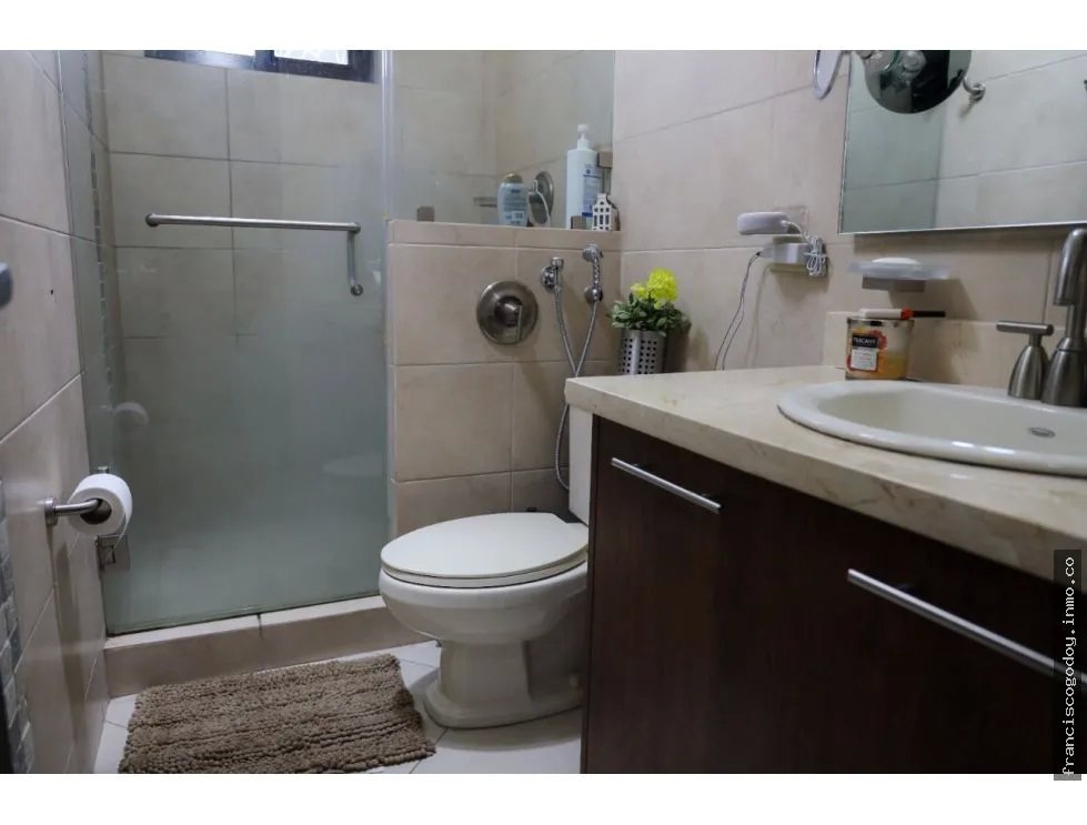 Se alquila apartamento en el embassy club garden panamá