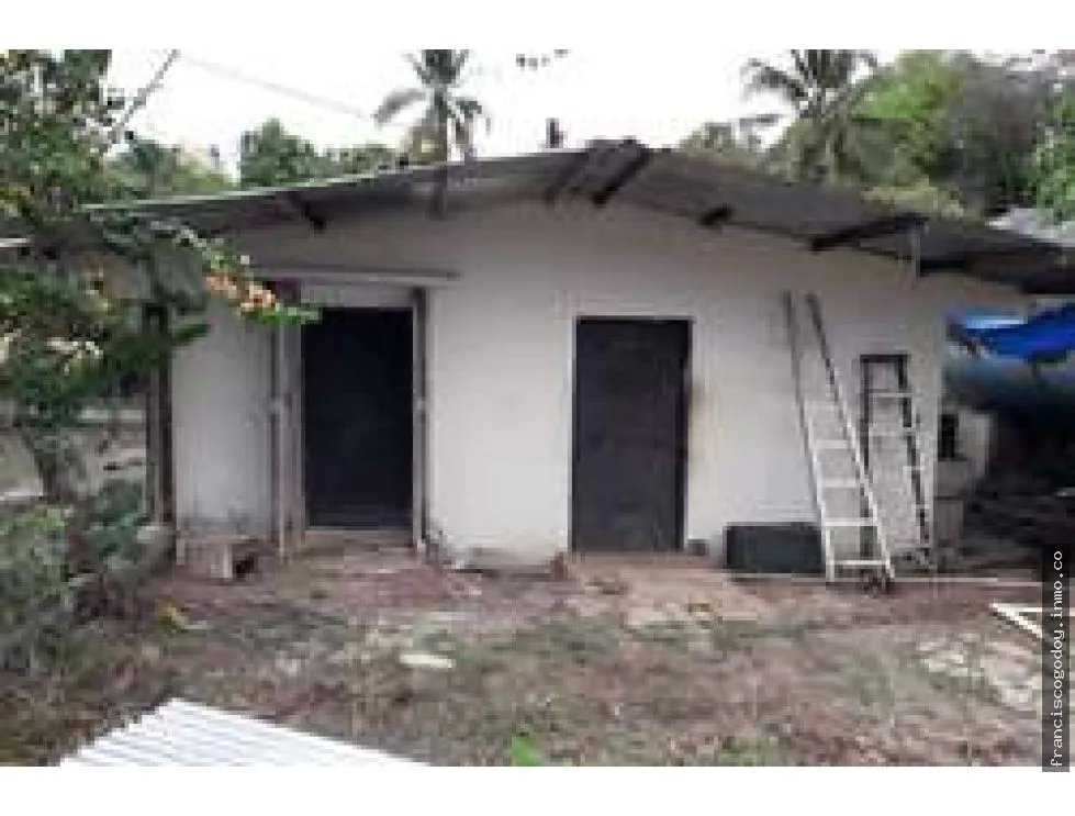Se vende lote de terreno en colón