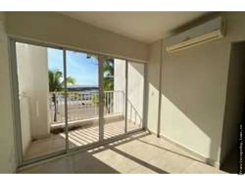 Se vende apartamento en playa dorada